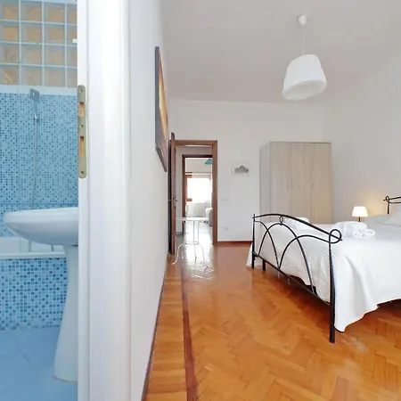 Cerreto Di Spoleto By Halldis